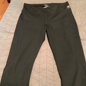 Women’s Fila Capri